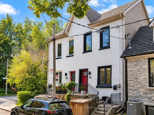30 Saint Paul St, Toronto, ON M5A 3H3