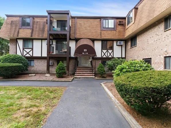 23 Erick Rd APT 19, Mansfield, MA 02048