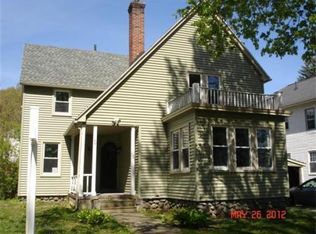 5 Coombs Rd, Worcester, MA 01602
