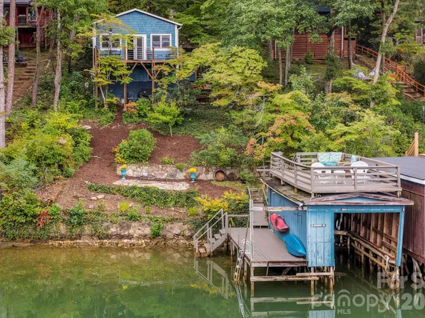 134 Neighborly Dr, Lake Lure, NC 28746