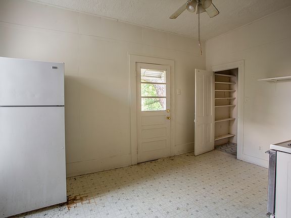 5th image of 1105 Chickamauga Ave APT 1