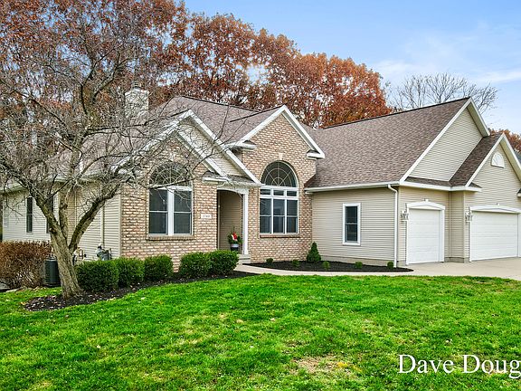 2nd image of 3740 Windwood Dr NE