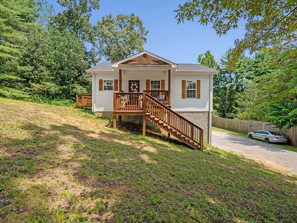 1st image of 795 Lowery Ln