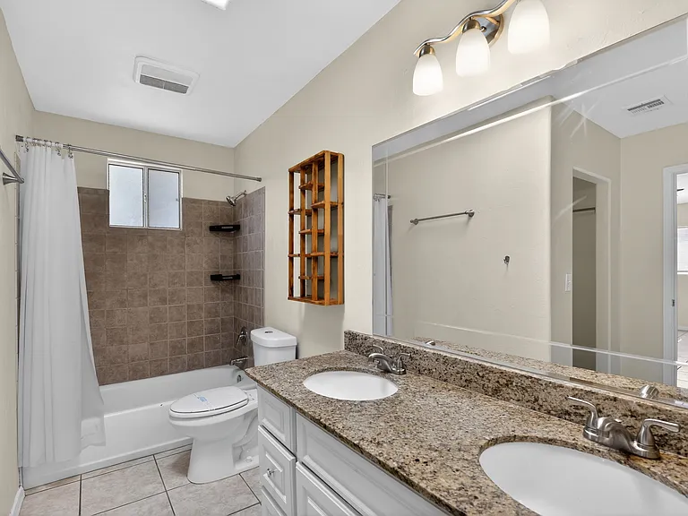 831 E Hedrick Dr #2 — Photo 5