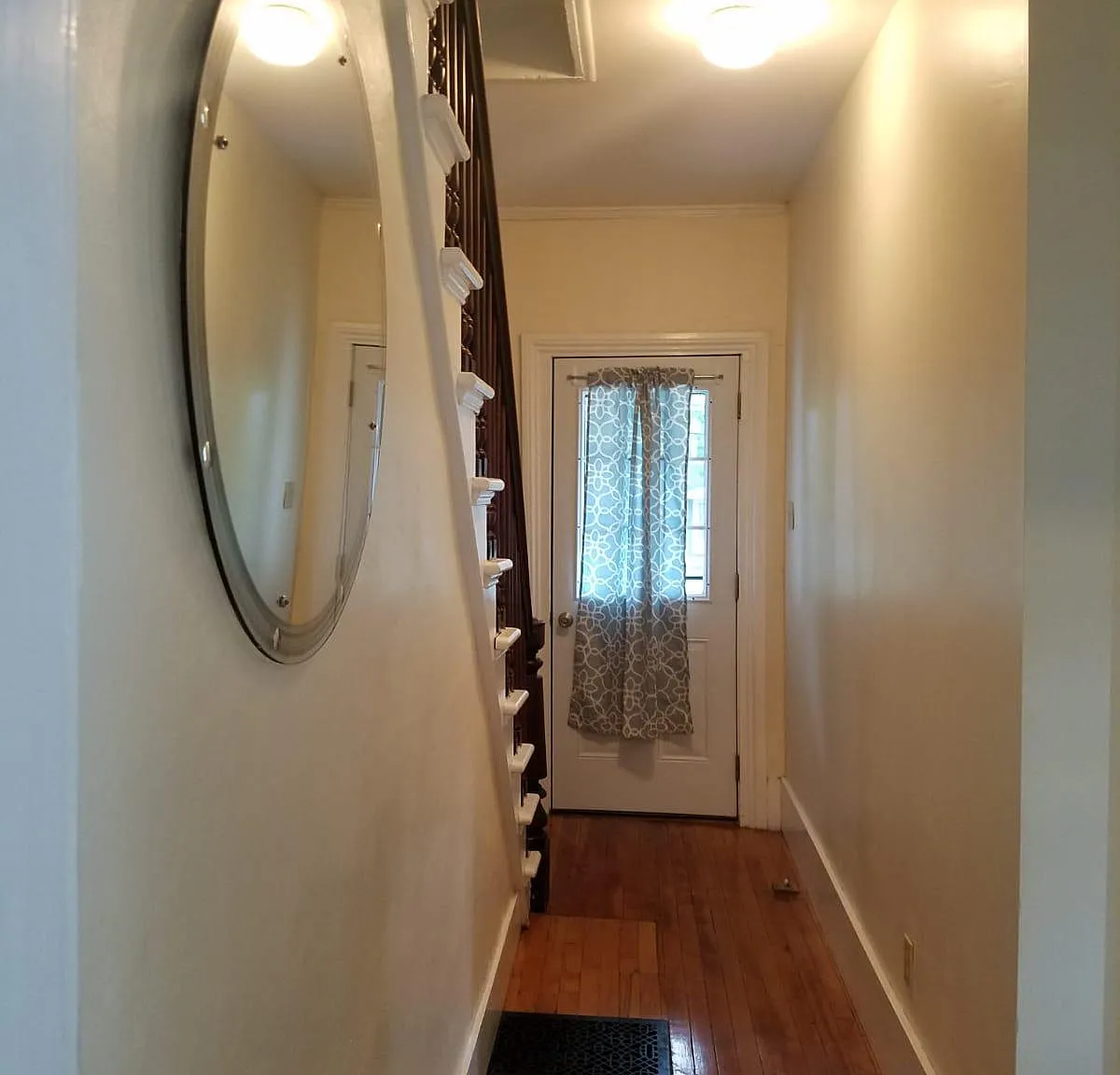 5 bed, 1.5 bath, 1408 sqft, $700 — Photo 3