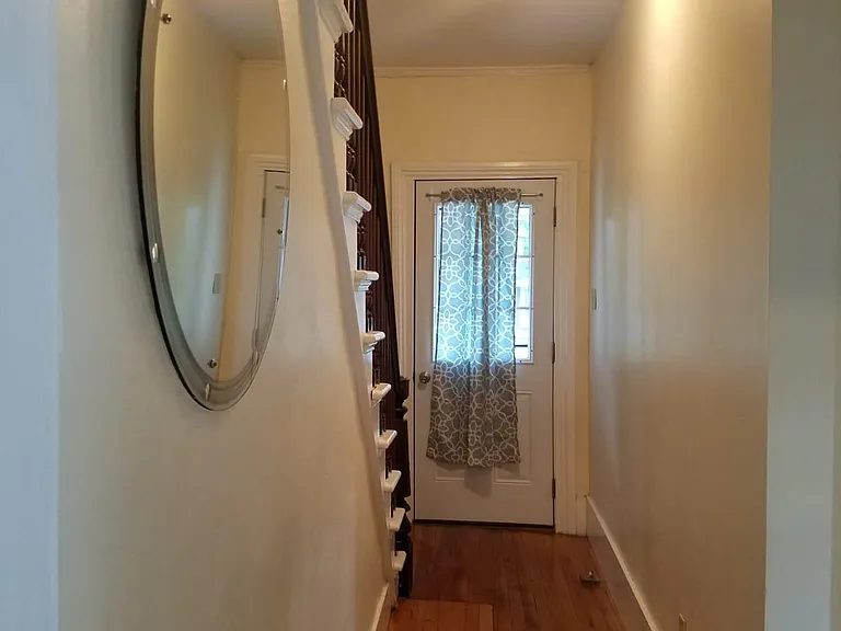 26 Bay St — Photo 3