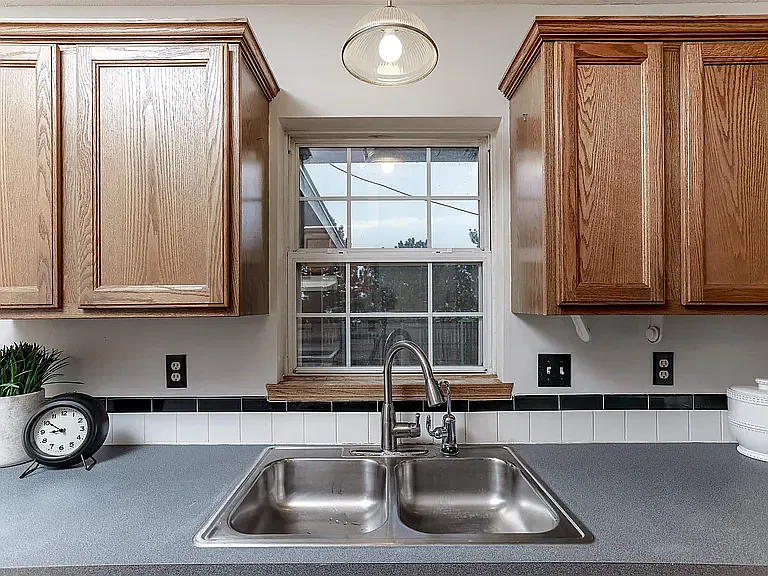 3 bed, 1580 sqft, $1,895 — Photo 4