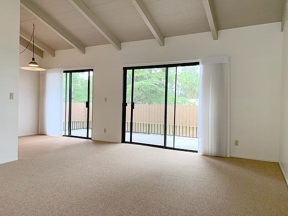 5th image of 954 Miramonte Dr APT 1