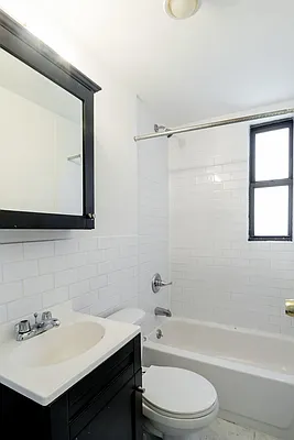 Rented by Compass | media 22