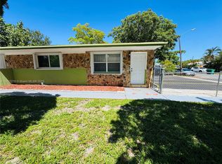 254 SW 14th St #1, Dania, FL 33004