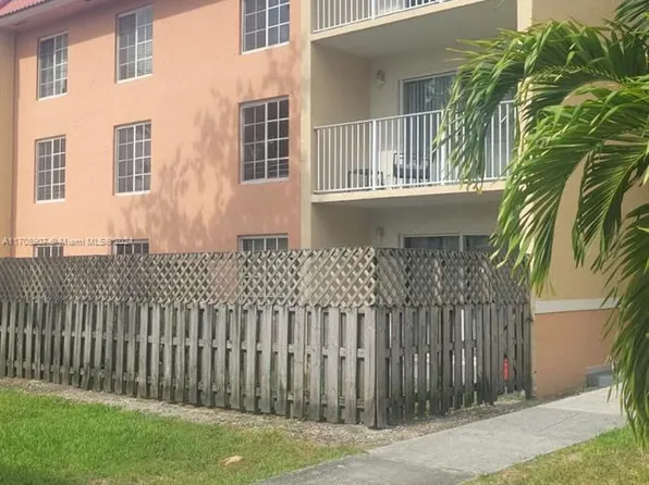 4810 NW 79th Ave APT 101, Doral, FL 33166
