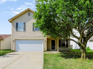 7102 Harness Lakes Dr, Indianapolis, IN 46217