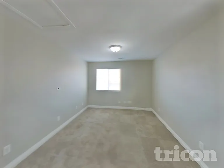 9827 Spinnaker Creek Ave — Photo 13