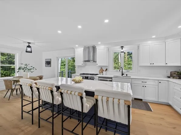25 Lynn St, Marshfield, MA 02050