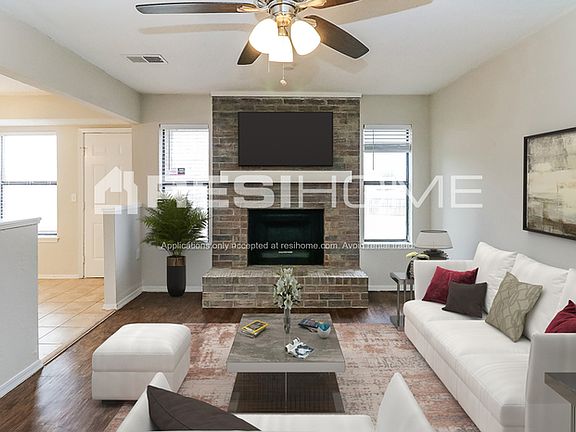 5th image of 1513 NE 6th St