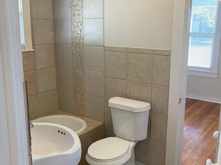728 Moore St — Photo 20