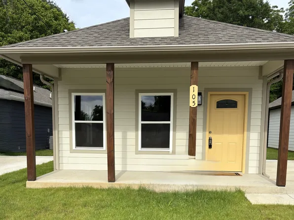 105 Dempster St, Jackson, TN 38301