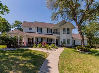 1500 Templemore Dr, Cantonment, FL 32533