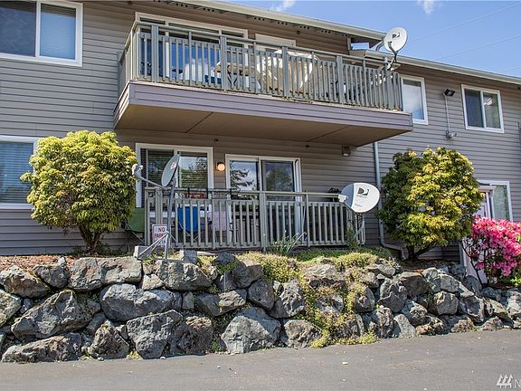 2nd image of 901 E Marine View Dr Unit 203