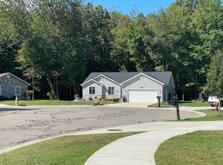 9562 Amy Rd, Algonac, MI 48001