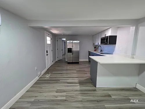 1100 Beverly Ave #C Photo 1