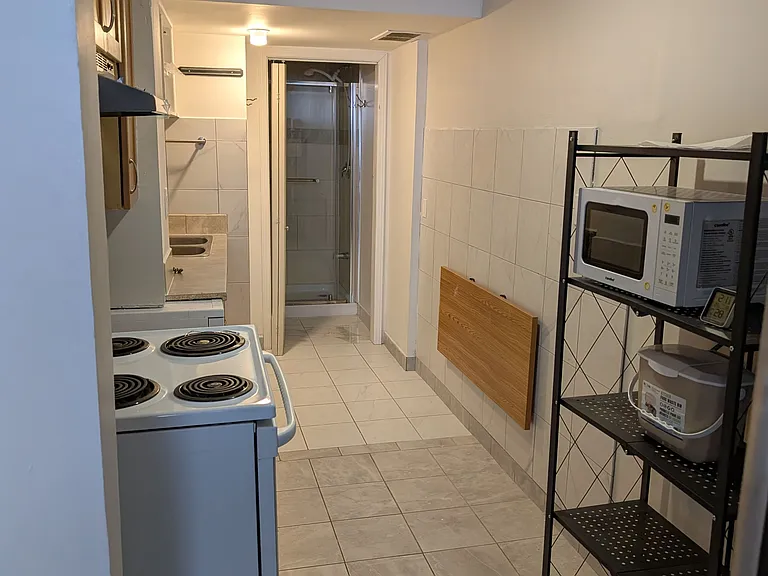 369 Georgian Dr #3 — Photo 5