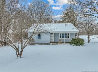 15 Kirtland Ter, Chester, CT 06412