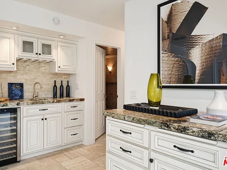 6497 Country Club Dr — Photo 21