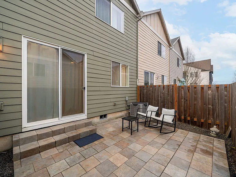 17446 SW Jay St — Photo 23