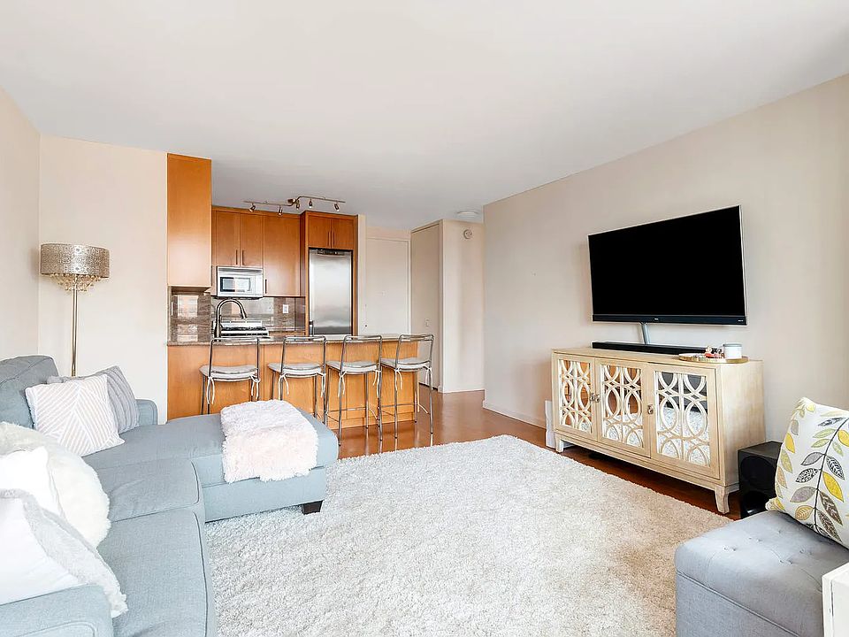 300 E 62nd St APT 2501, New York, NY 10065 | Zillow