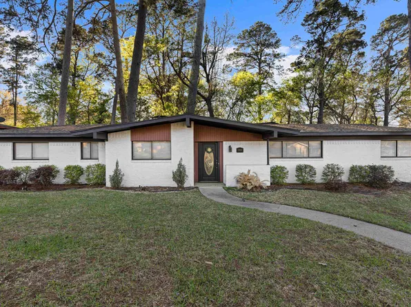 1909 Mary Jane Dr, Longview, TX 75601
