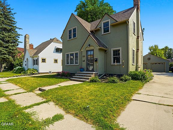 2nd image of 109 Reeves Ct