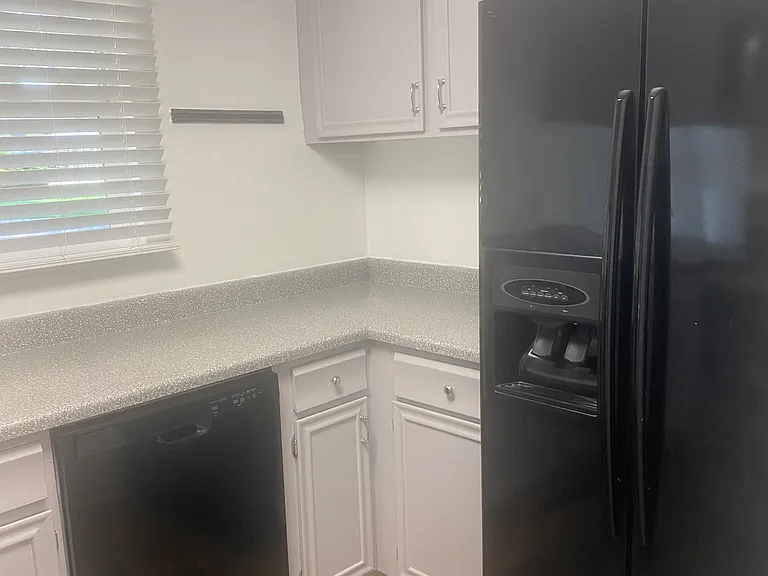 6006 S Willow Way — Photo 5