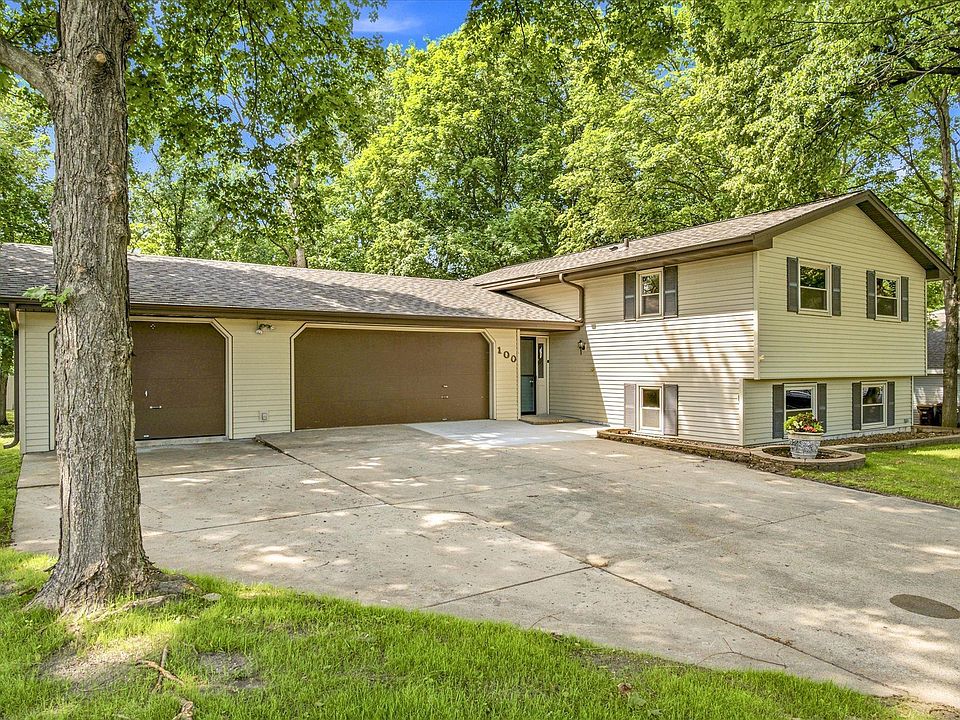 1st image of 100 Shadywood Ln