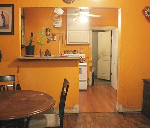 3rd image of 841 E Davis Ave