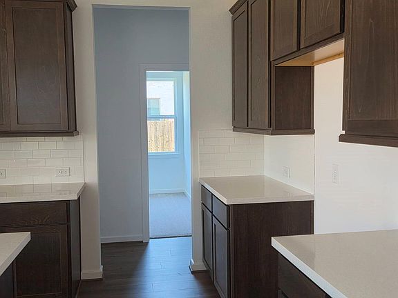 3rd image of 9622 Periwinkle Chase Dr