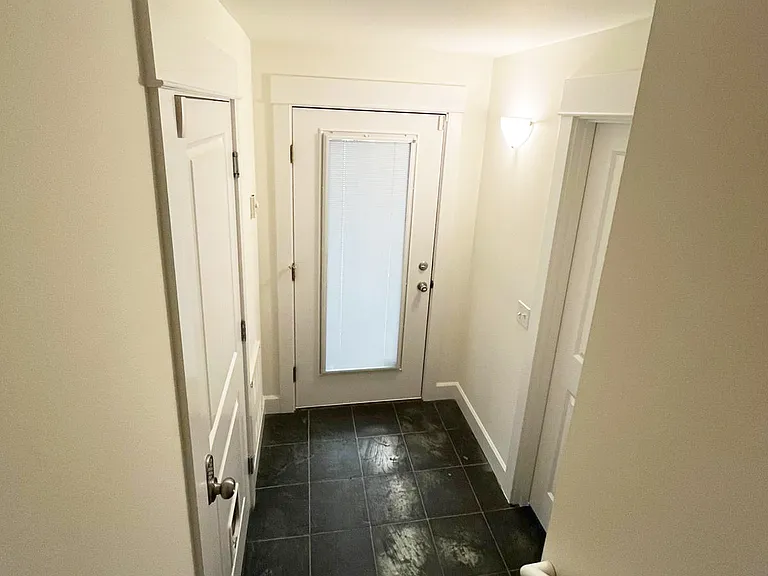 10307 Midvale Ave N #A — Photo 25