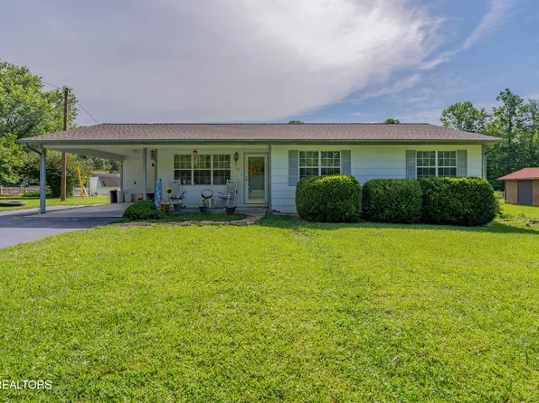 210 Jackson Ln, Oliver Springs, TN 37840
