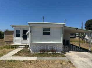 140 Lamplighter Ln, North Fort Myers, FL 33917