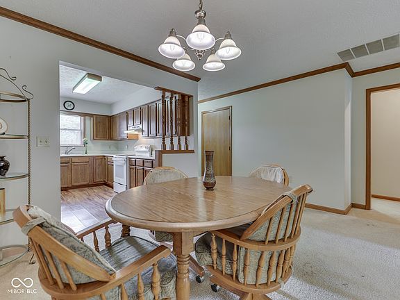 4th image of 6407 Friendship Cir #15