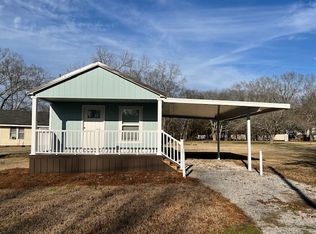 1674 N Oliver St, Brooksville, MS 39739
