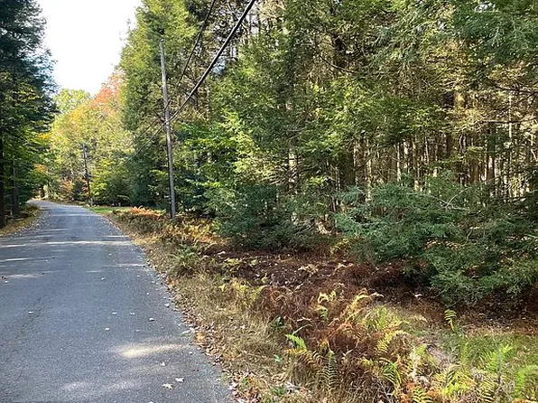 124 Pocono Rd, Albrightsville, PA 18210