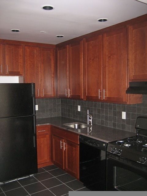 1st image of 2124 Newtown Ave APT 6B