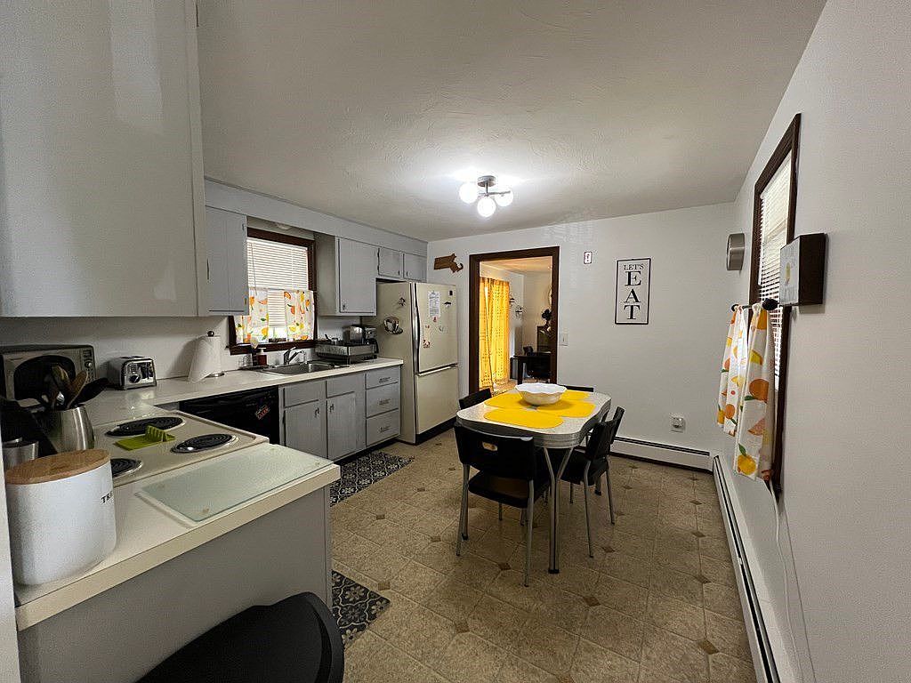 28 Fishermans Cove Rd, East Falmouth, MA 02536 Zillow