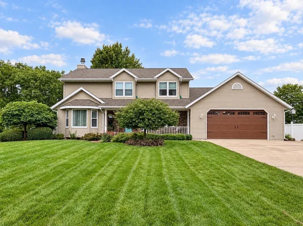 711 E Azalea Ter, Beloit, WI 53511