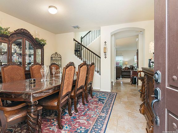 3rd image of 10307 Walnut Crest