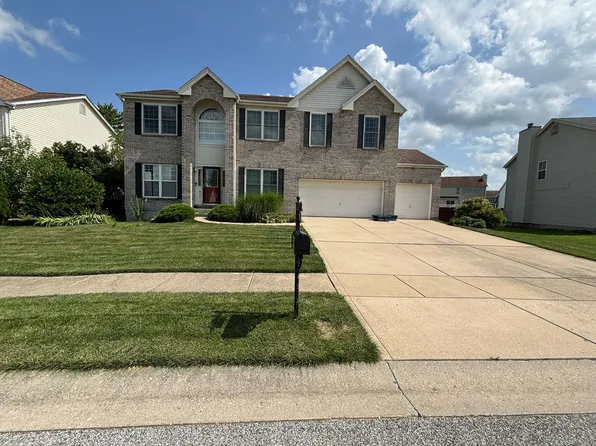 924 Holliday Dr, Fairview Heights, IL 62208