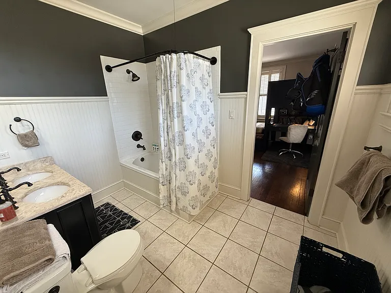 419 N Walnut St — Photo 18