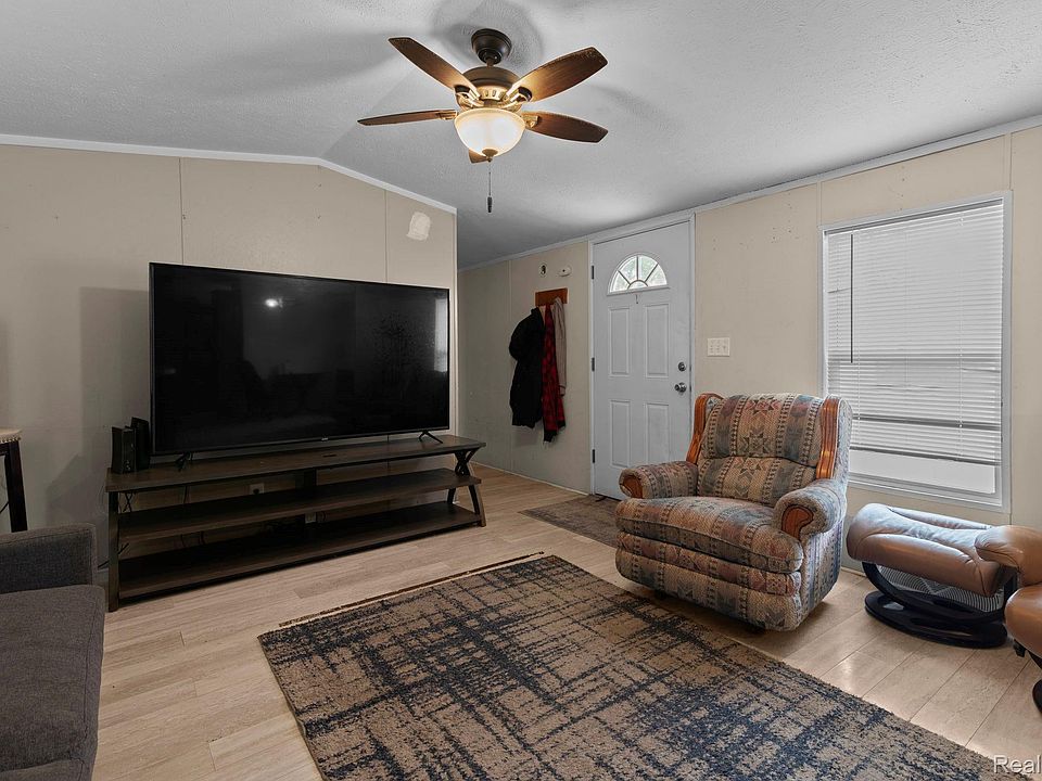 216 Jacqualyn Dr, photo 9