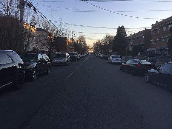 5th image of 2951 Tiemann Ave